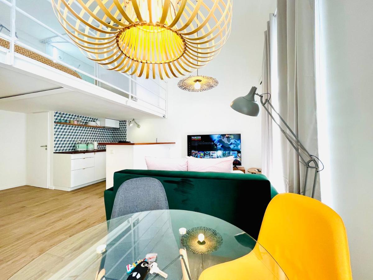 Duplex Loft: Cozy Retreat with Private Parking and Netflix Apartment Avignon Exterior photo