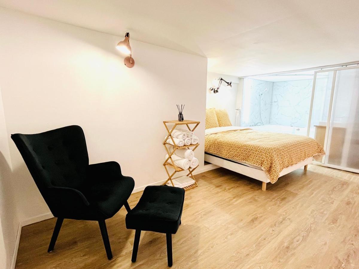 Duplex Loft: Cozy Retreat with Private Parking and Netflix Apartment Avignon Exterior photo